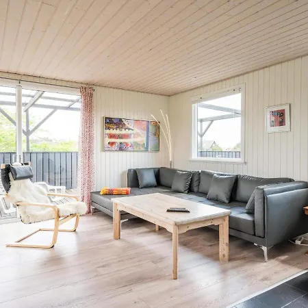 Bright Seaside Retreat In Haurvig-by Traum * Havrvig