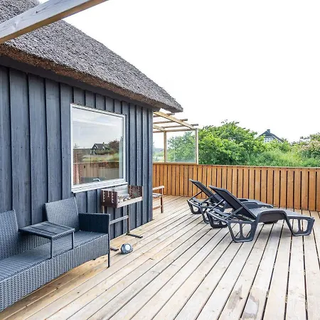 Bright Seaside Retreat In Haurvig-by Traum * Havrvig